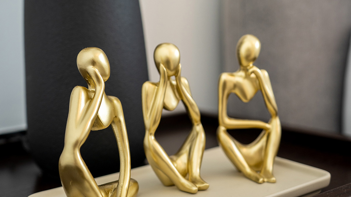 Contemporary decorative sculptures used in a luxury Dubai Marina apartment